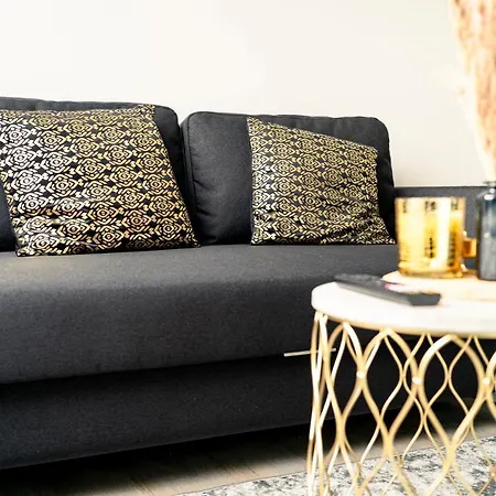 Deluxe - Living & Work Place