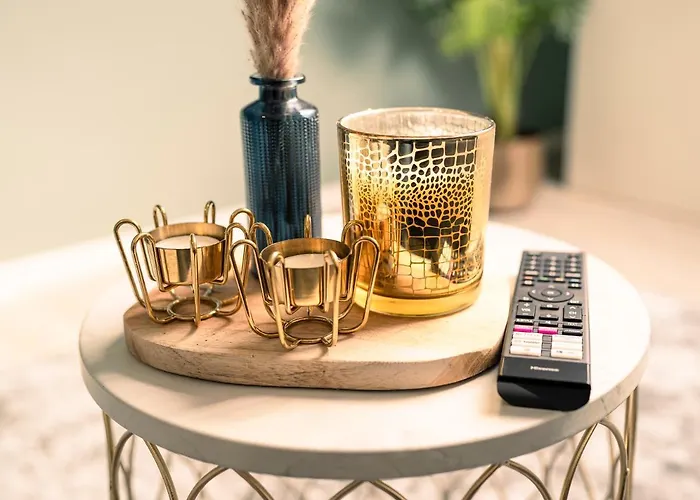 Deluxe - Parking - Workspace