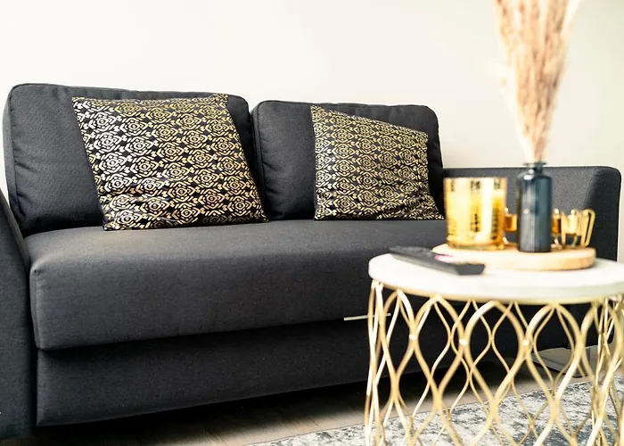 Deluxe - Parking - Workspace